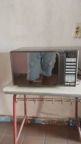 Microondas midea 20L
