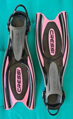 Nadadeira de mergulho Cressi Frog Plus Rosa N°36-38