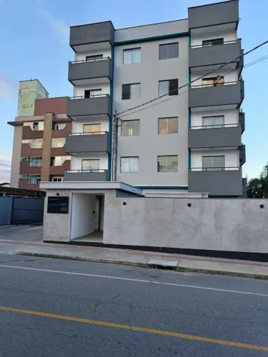 Imóvel para venda tem 58 metros quadrados com 2 quartos em Aventureiro - Joinville - SC