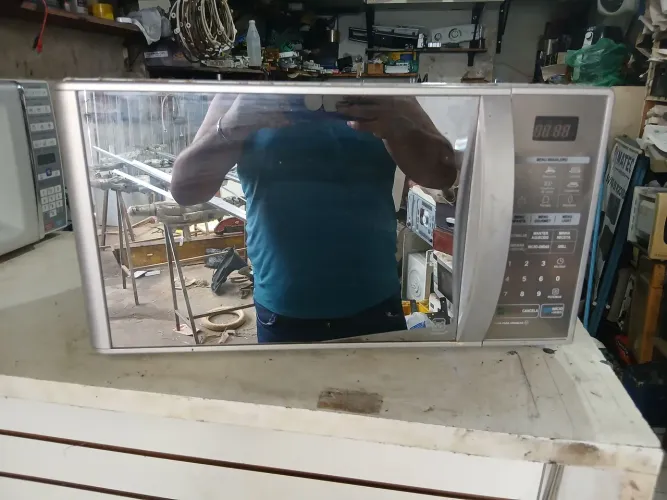 Micro-ondas LG GRIL semi novo