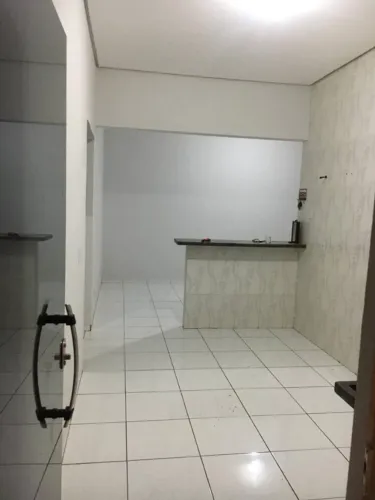 Vendo casa no aureny III ou troco em ap no centro