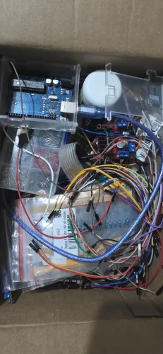 Arduino com Caixa completa