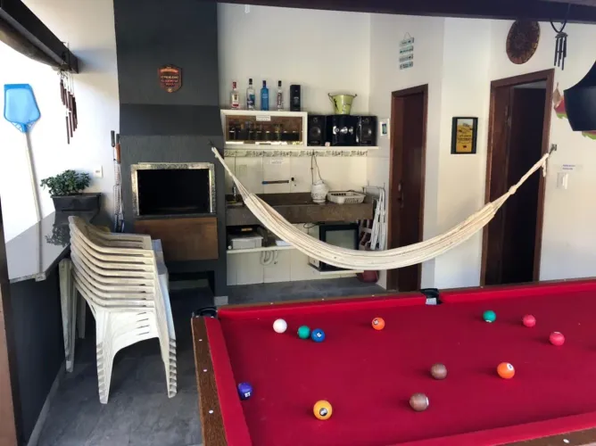 Alugo casa 3 quartos 