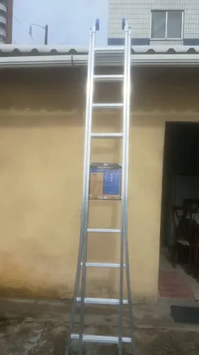 ESCADA DE ALUMÍNIO EXTENSIVA  