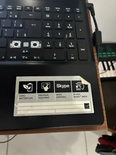 Computador retirada peças