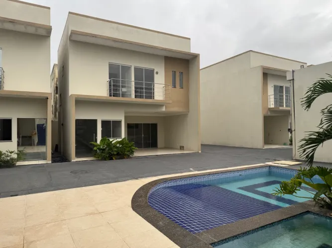 VENDO CASA EM CONDOMÍNIO 