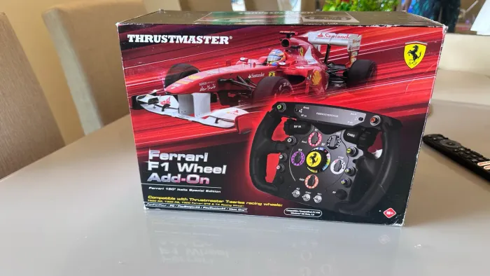 Kit volante Thustmaster T300Gt+ volante Ferrari 