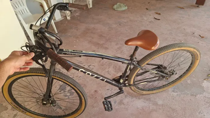 Bicicleta Colli Vancouver aro 29 + cadeado - 1 ano e meio de uso 