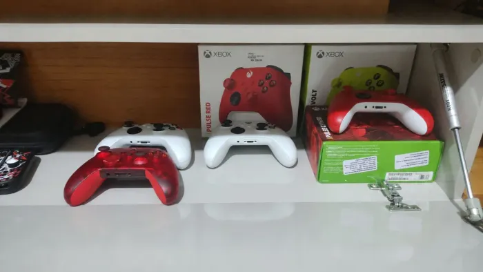 Xbox Series S + 4 Controles + SSD 1TB + 55 Jogos | Ótimo Estado