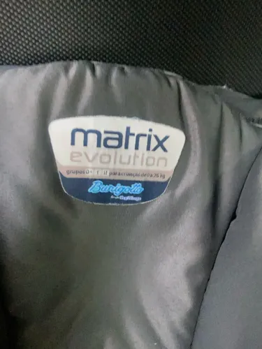 Vendo cadeirinha para carro reclinável burigotto