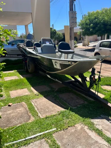 Barco 2024 + Motor Yamaha 40HP (28h) + Carretinha - Documentado