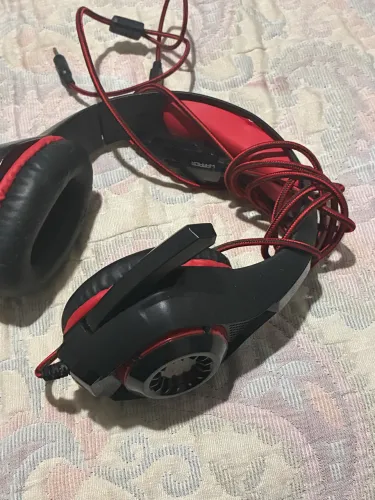 Fones