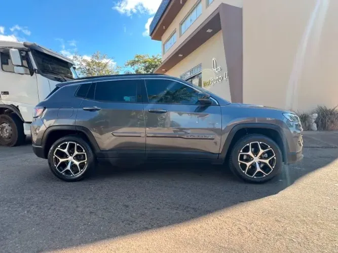Jeep Compass Long. T270 1.3 TB 4X2 Flex AUT 2025