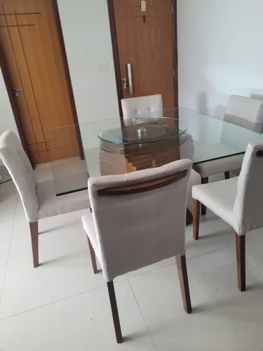 Mesa com cadeiras