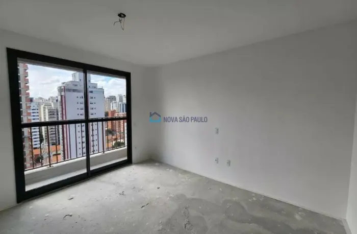Studio com varanda na Vila Olímpia - Condomínio completo e moderno