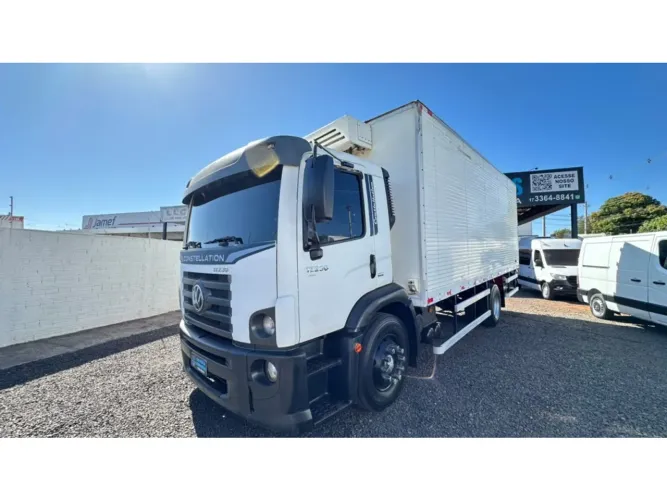 Volkswagen 17.230 2020