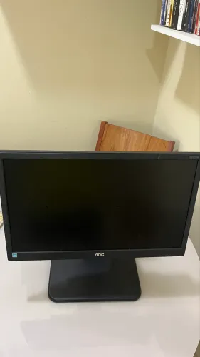 Monitor AOC led 18,5