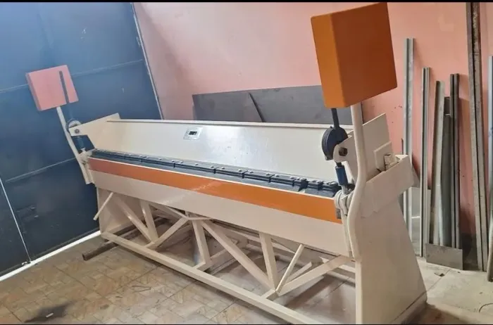 Dobradeira manual 3 metros dentada