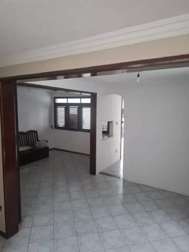 Imóvel para venda possui 170 metros quadrados com 4 quartos em Planalto Vinhais I - São Lu