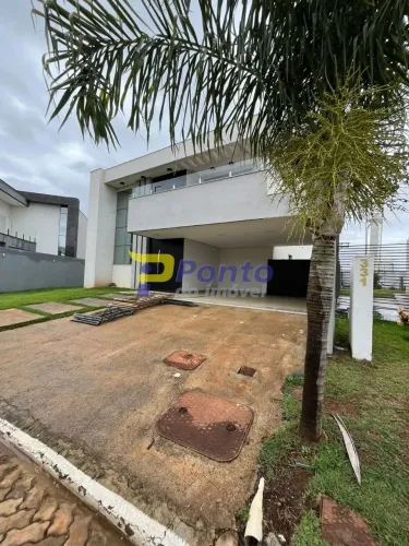 Casa no Condomínio Villas Park lll