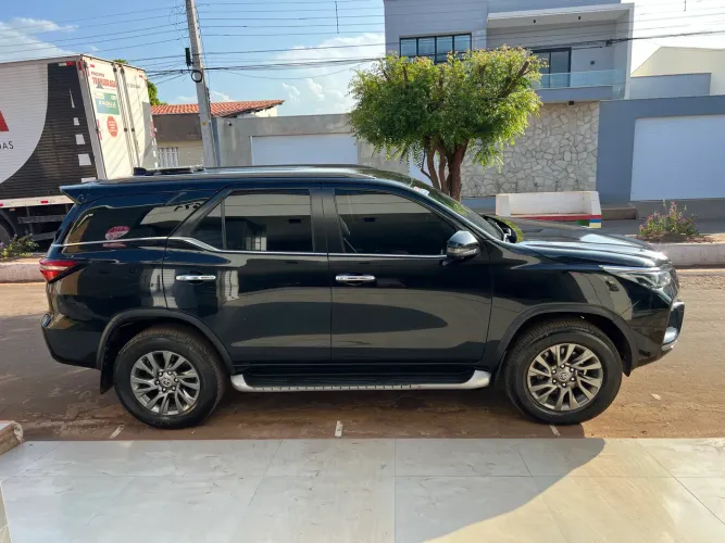 Toyota Hilux SW4 SRX 4X4 2.8 TDI 16V Dies. Aut. 2022