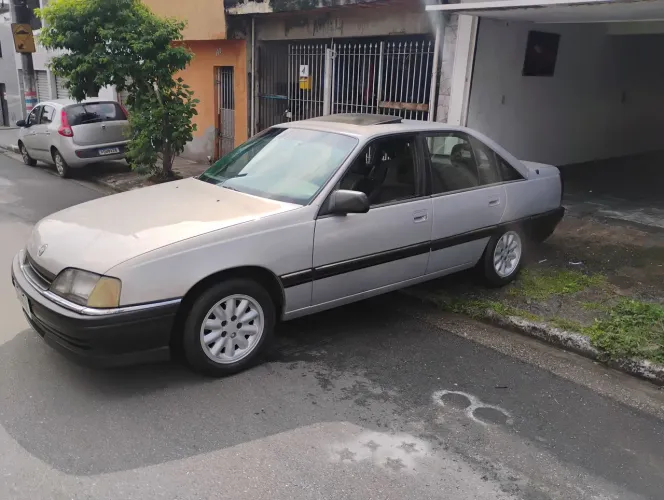 Chevrolet Omega GLS 2.2 / 2.0 (álcool) 1994
