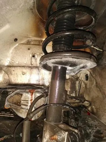 Amortecedor Mola Montante Dianteiro Esquerdo Peugeot 307 2010