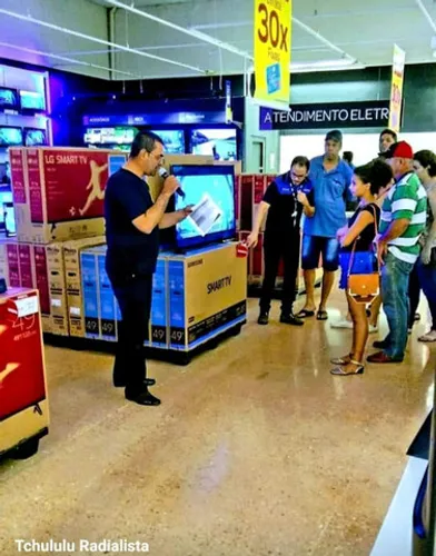 Locução Ao Vivo em Lojas, Eventos, Comerciais, Trio Elétrico