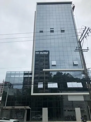 Alugo Lojão na Praia do Suá em Prédio Empresarial Novo - 330m² - R$ 18.000,00