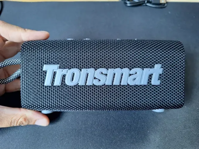 ÚLTIMO DISPONÍVEL!! CAIXA DE SOM POTENTE BLUETOOTH A PROVA D'ÁGUA COM 20 HORAS LIGADO!