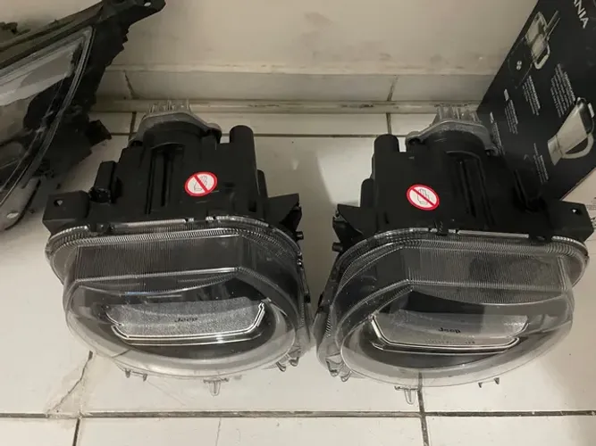par de faróis de led Jeep renegade 2023