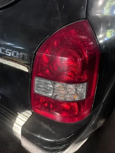 Lanterna tucson direita usada 