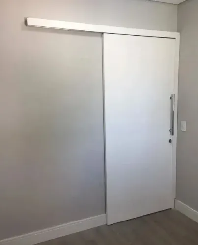 Instalador de portas, kit porta pronta, rodapé, forro de madeira, fechadura eletroni natal