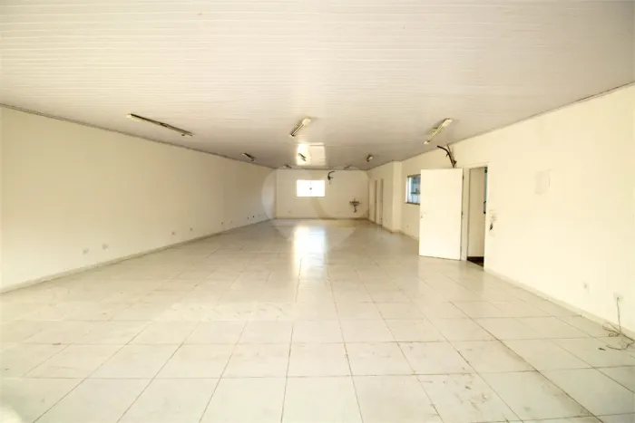 Salão para alugar no Centro, São Roque - SP