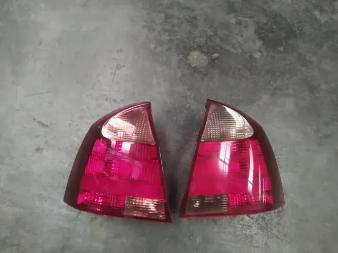 Lanterna Corsa Corsão Sedan 2003 a 2012