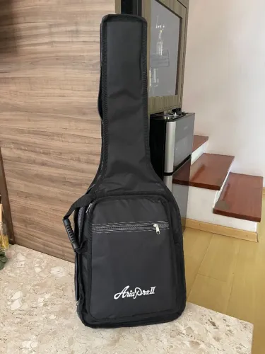 Bag de guitarra Aria Pro