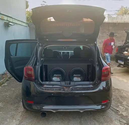 Caixa dutada com 2 Subwoofers Pioneer