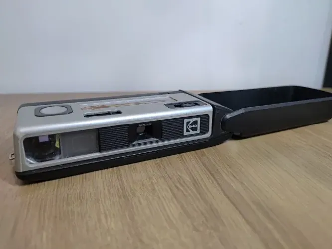 Câmera Kodak Ektra 110mm - Ótimo estado