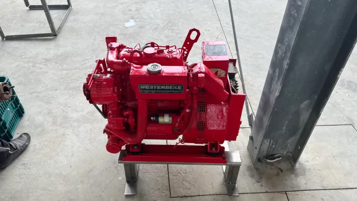  Gerador Motor Diesel Marítimo Westerbeke - Revisado, Pintura Nova - Pronto para Uso