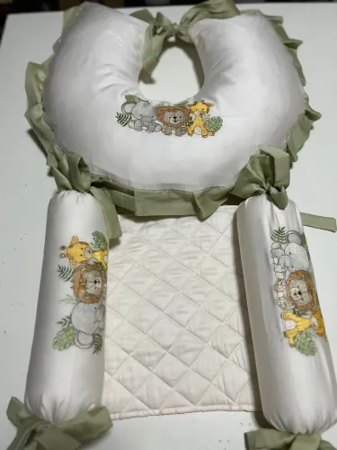 Kit almofada amamentação e rolinho 