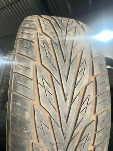 Pneu 255/50/20 Toyo 80 % Vida Util