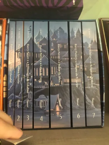 Box Harry Potter Scholastic - castelo (caixa azul): com 02 marcadores