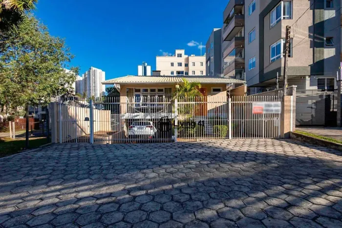 Casa com 4 dormitórios à venda, 298 m² por R$ 1.690.000 - Cristo Rei