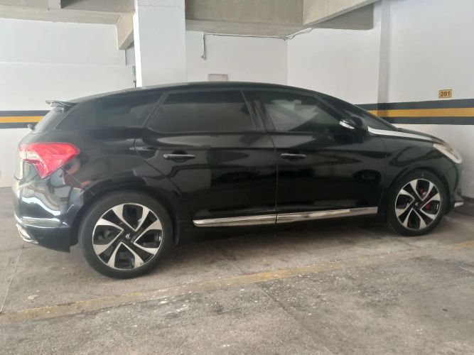 Imagem de Carro Ds5, Ano 13/14  Citroën so chic, completo. R$  64. 899