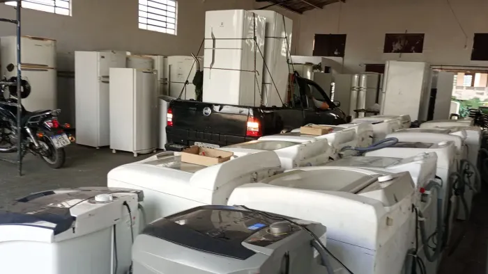 GELADEIRAS APARTIR DE 1000. REAIS