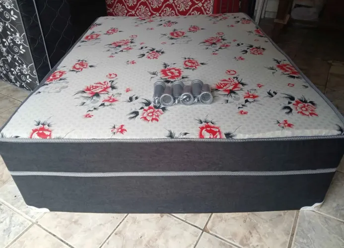 Colchão Casal Floral BOX COM MOLAS PLÁSTICO