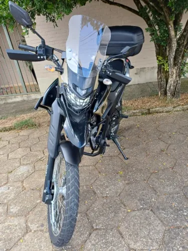 Lander 250cc muito nova
