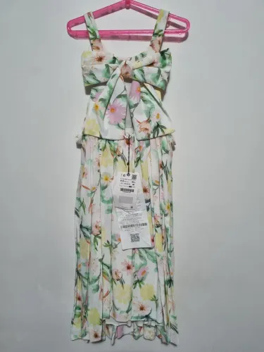Vestido Infantil Zara Floral com Laço nas Costas