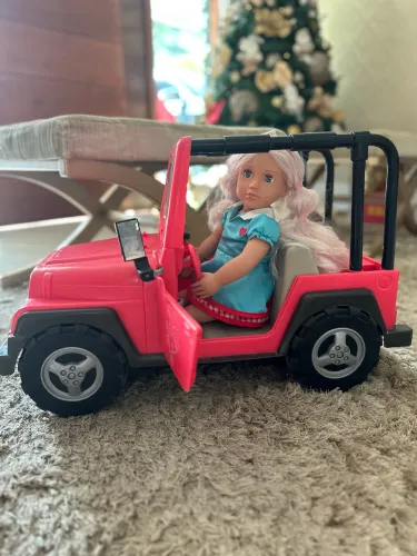 Brinquedo carro Jipe boneca Our Generation 
