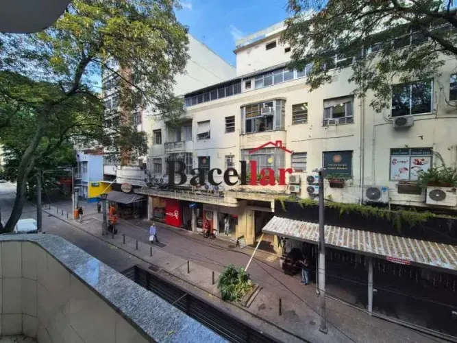 Sala : / Comercial / Tijuca